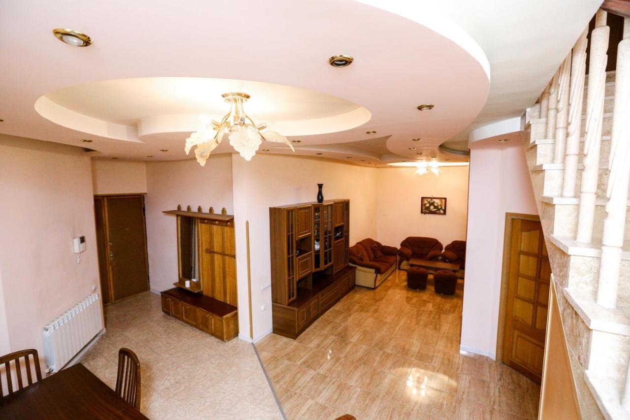 Apartment #1 In The City Center Erevan Exterior foto